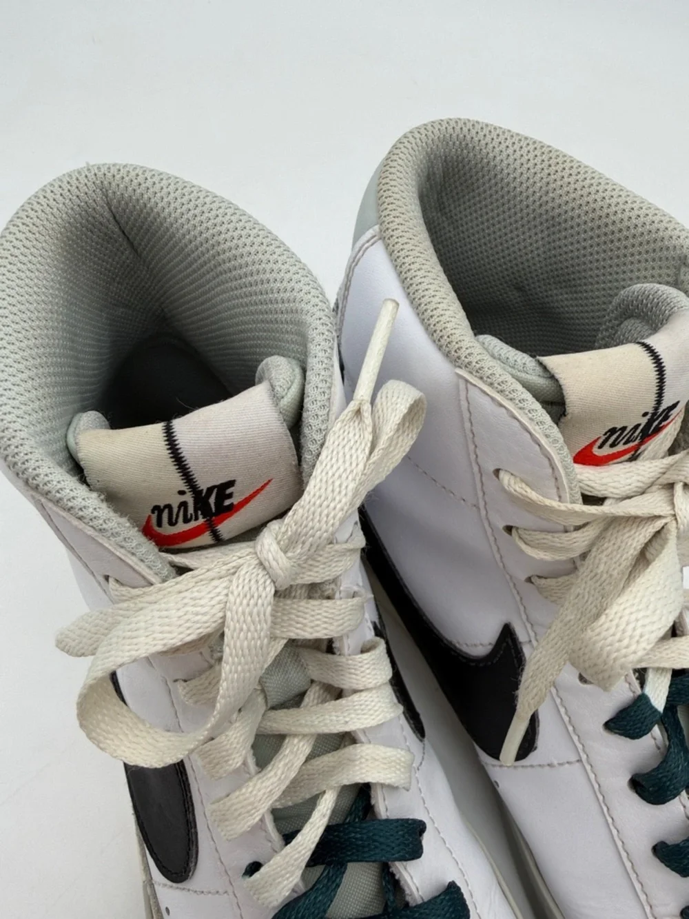 Nike Blazer Mid '77 SE 